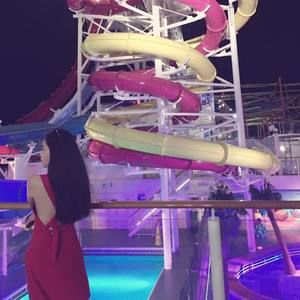 Meet your Posher, Yi